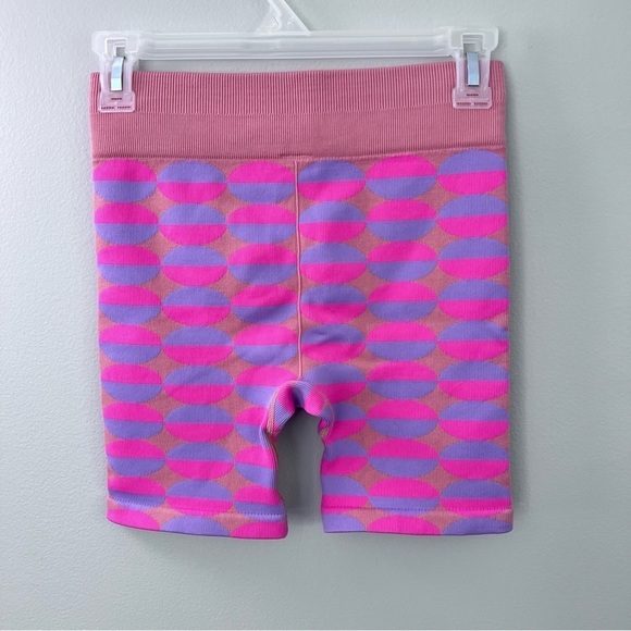 Fabletics Vanessa Hudgens patterned Seamless High-Waisted 9'' Short size small - Picture 5 of 10